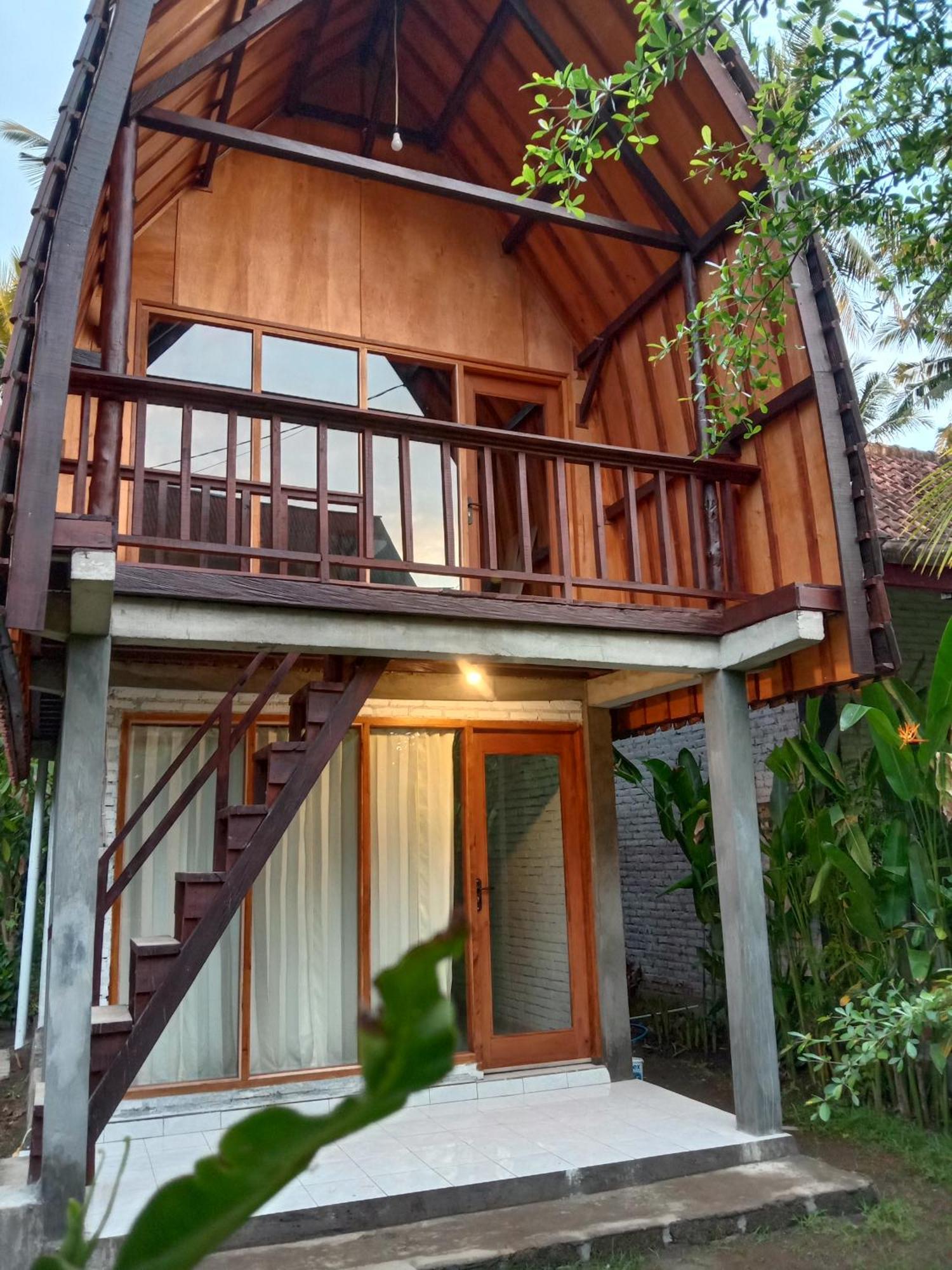 Jungle House - Surf & Stay Pulukan Dış mekan fotoğraf