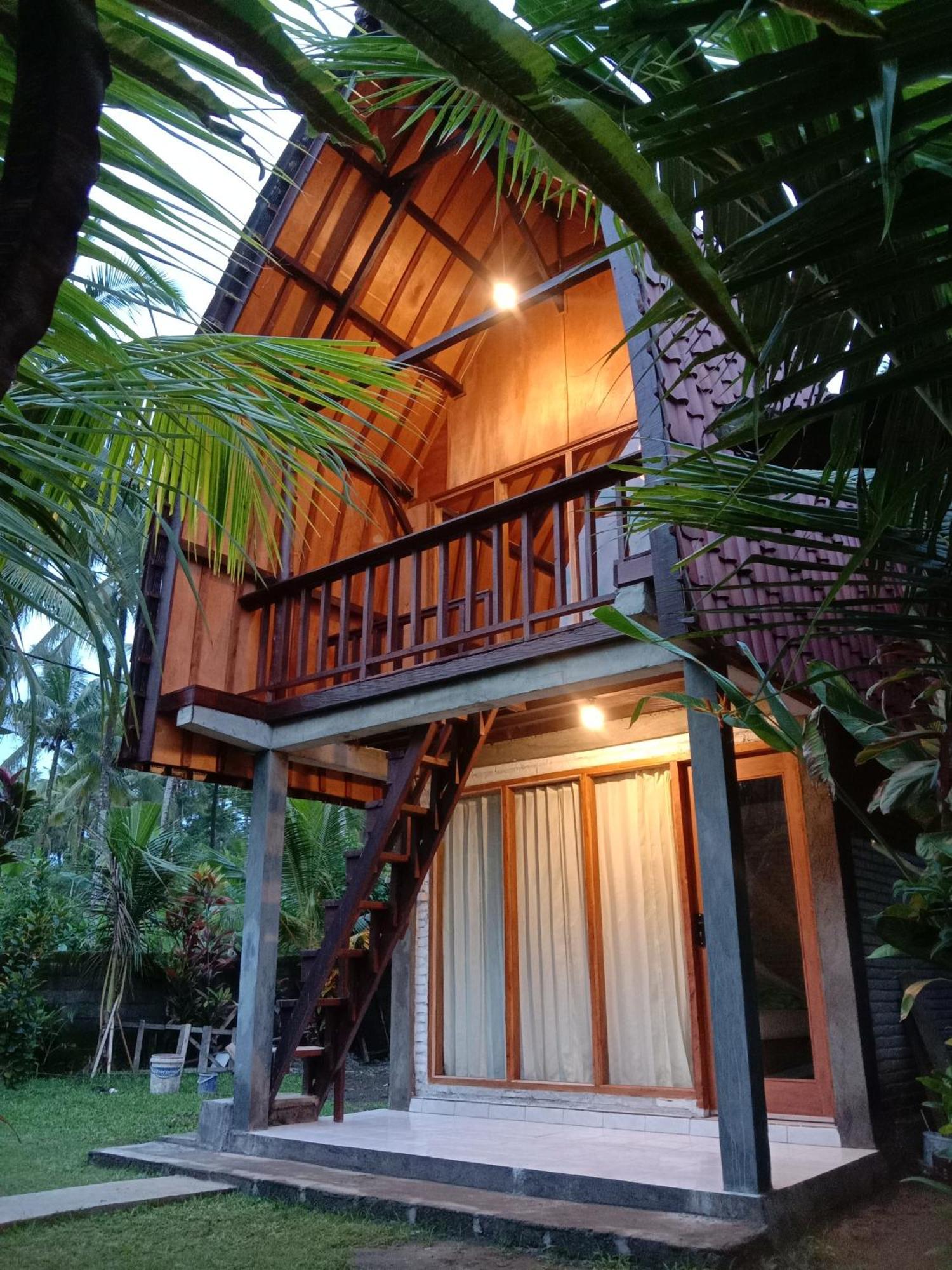 Jungle House - Surf & Stay Pulukan Dış mekan fotoğraf